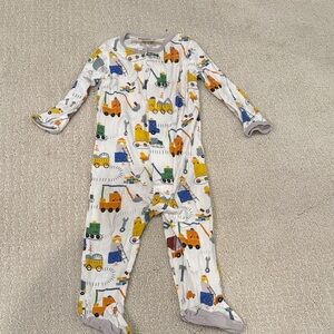 Magnetic Me Colorful Construction Kids Footie